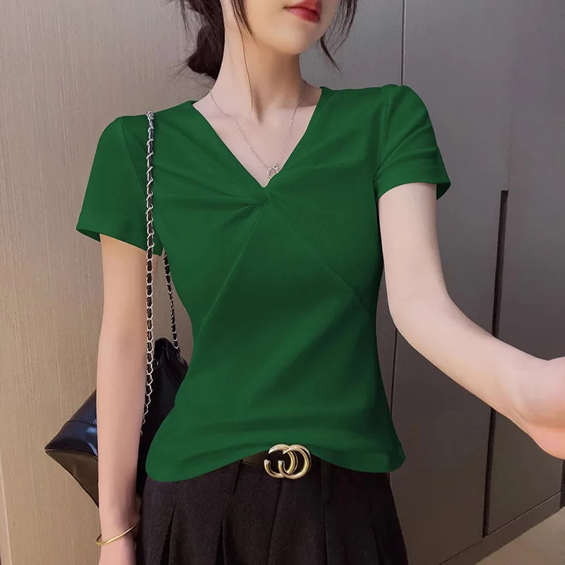 Summer V-neck Crew Neck T-Shirt: Minimalist Design, Twisted Detail, Slim-Fit, Slimming Top, Trendy Ribbed Stretch Fabric