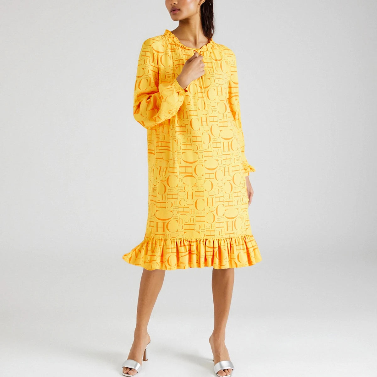 Chch Women's Dress 2025 Spring New Light Yellow Printed Long Sleeve Dress Loose Edition Dress